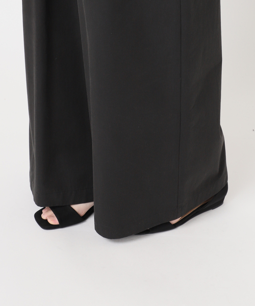 JOURNAL STANDARD relume(ジャーナルスタンダード レリューム)の「コットンナイロンタックワイドロングパンツ(チノパンツ・レディース・カーキ/ブラック/ベージュ・38/36)」の22枚目の写真