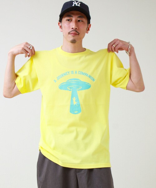 GLOSTER(グロスター)の「【ABDUCTION】T-shirts(Tシャツ/カットソー・メンズ・オフホワイト/イエロー/ブラック・L/M/S)」の3枚目の写真