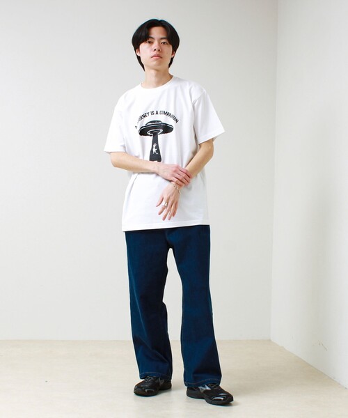 GLOSTER(グロスター)の「【ABDUCTION】T-shirts(Tシャツ/カットソー・メンズ・オフホワイト/イエロー/ブラック・L/M/S)」の4枚目の写真