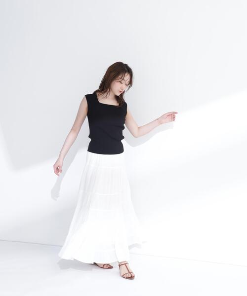 NATURAL BEAUTY BASIC（ナチュラルビューティーベーシック）の「スクエアネックリブニット（タンクトップ・レディース・オフホワイト/ライトグリーン/ベージュ/ブラック・ﾌﾘ-）」の7枚目の写真