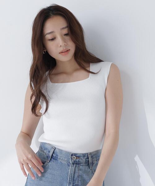 NATURAL BEAUTY BASIC（ナチュラルビューティーベーシック）の「スクエアネックリブニット（タンクトップ・レディース・オフホワイト/ライトグリーン/ベージュ/ブラック・ﾌﾘ-）」の14枚目の写真