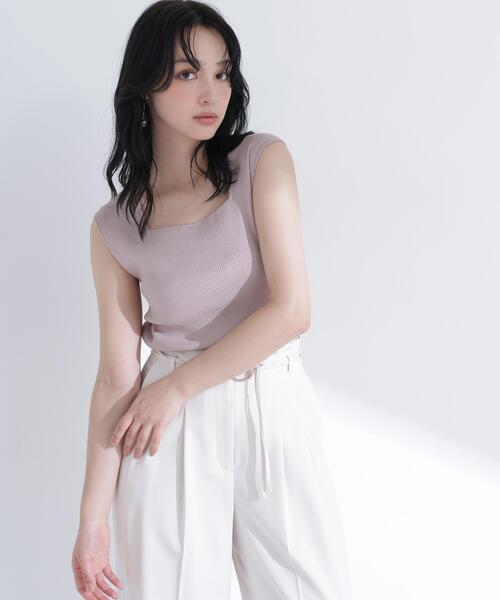 NATURAL BEAUTY BASIC(ナチュラルビューティーベーシック)の「スクエアネックリブニット(タンクトップ・レディース・オフホワイト/ライトグリーン/ベージュ/ブラック・フリ-)」の19枚目の写真