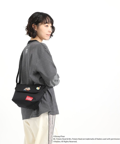 Manhattan Portage(マンハッタンポーテージ)の「Manhattan Portage/マンハッタンポーテージ ショルダーバッグ "トイストーリー" Nylon Messenger Bag(XS)FZP MGNT MR & MRS POTATO HEAD MP1603FZPTOYPTO(ショルダーバッグ・メンズ・ブラック・FREE)」の17枚目の写真