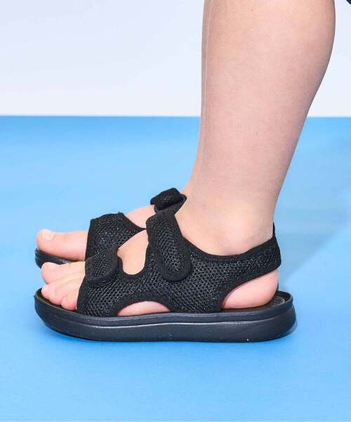 b・ROOM(ビールーム)の「メッシュフラットサンダル【子供服】【キッズ】【男の子】【女の子】(スニーカー・キッズ・アイボリー/ブラック・21cm/20cm/19cm/18cm/17cm)」の12枚目の写真