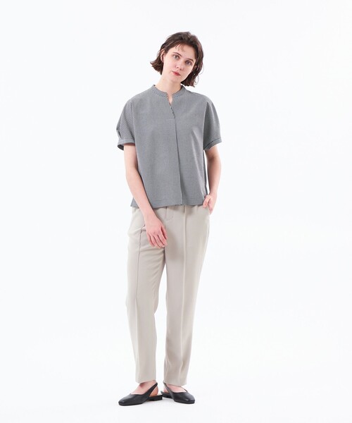 MACKINTOSH PHILOSOPHY（ﾏｯｷﾝﾄｯｼｭ ﾌｨﾛｿﾌｨｰ）の「【WEB&一部店舗限定】スキッパーサッカーブラウス（シャツ/ブラウス・レディース・ブラック/ダークネイビー/ブルー/ネイビー・36/38）」の5枚目の写真