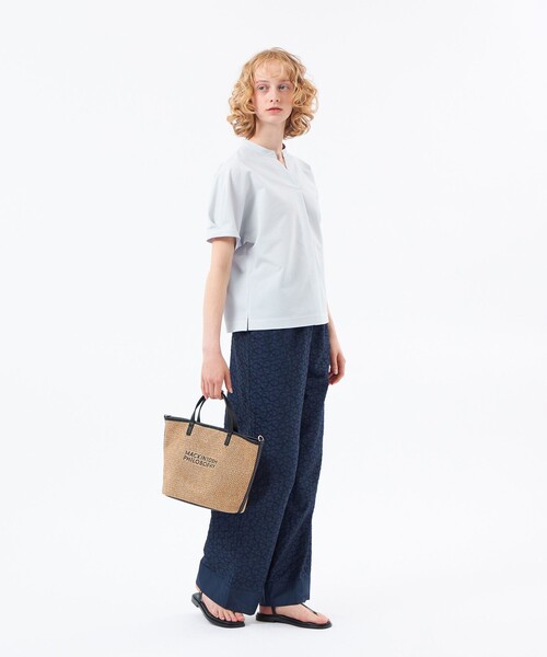 MACKINTOSH PHILOSOPHY（ﾏｯｷﾝﾄｯｼｭ ﾌｨﾛｿﾌｨｰ）の「【WEB&一部店舗限定】スキッパーサッカーブラウス（シャツ/ブラウス・レディース・ブラック/ダークネイビー/ブルー/ネイビー・36/38）」の6枚目の写真