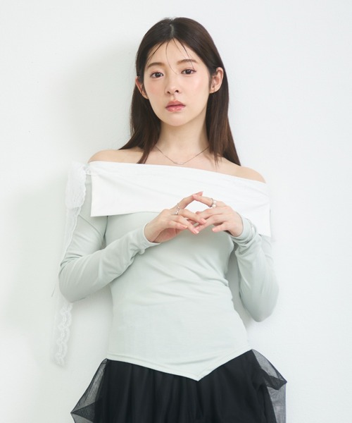 krahe(クレーエ)の「レイヤード風オフショルデザイントップス(Tシャツ/カットソー・レディース・ベージュ/グリーン/ブラック・FREE)」の4枚目の写真