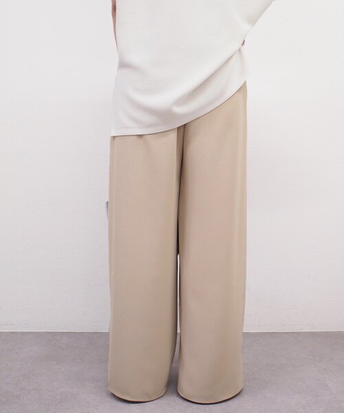 LOUNGEDRESS（ラウンジドレス）の「イージーワイドタックパンツ（その他パンツ・レディース・ブラック/アイボリー/ベージュ・LARGE/MEDIUM/SMALL）」の10枚目の写真
