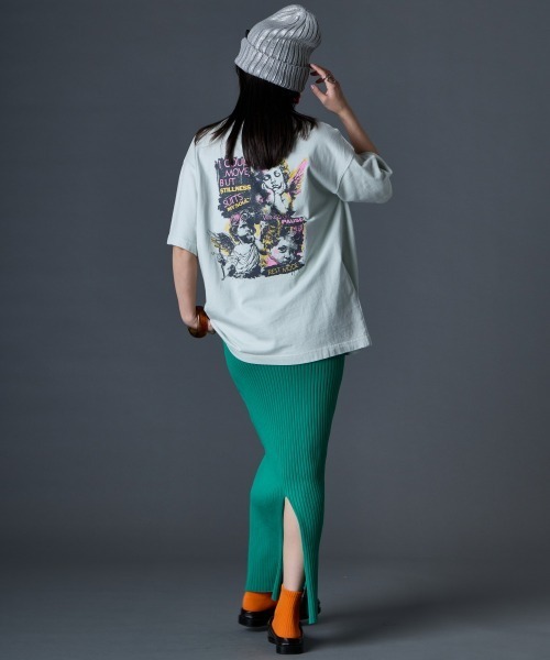 GEVS.(ジェイヴィス)の「綿100%ピグメント染プリントTシャツ<大きいサイズ有>GEVS.(Tシャツ/カットソー・レディース・チャコール/オフホワイト/グリーン系・M/L/LL/3L/4L/5L)」の9枚目の写真