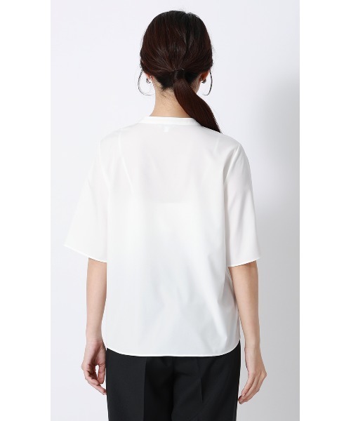 AOYAMA(アオヤマ)の「【みんなのブラウス】ゼロプレッシャーブラウス【キーネック】【半袖】【WEB限定】(シャツ/ブラウス・レディース・ホワイト/ネイビー・LL/L/M/S)」の6枚目の写真