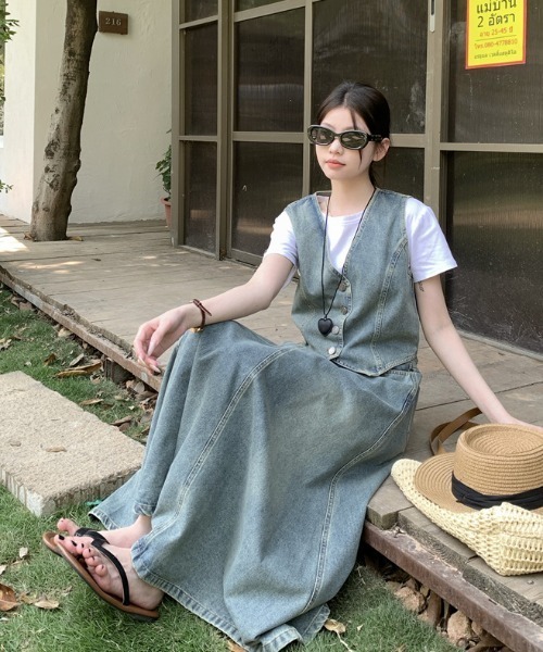 FAVORITO(ファヴォリート)の「デニムベストマーメイド スカートセットアップ(セットアップ・レディース・ブルー・XL/L/M/S)」の6枚目の写真