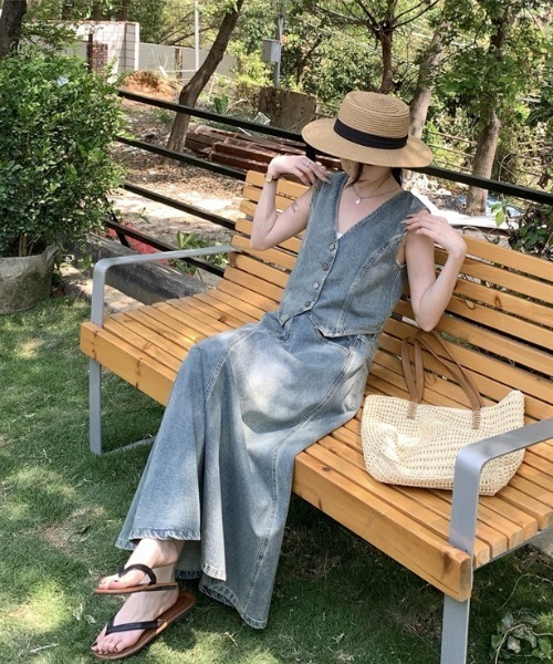 FAVORITO(ファヴォリート)の「デニムベストマーメイド スカートセットアップ(セットアップ・レディース・ブルー・XL/L/M/S)」の9枚目の写真