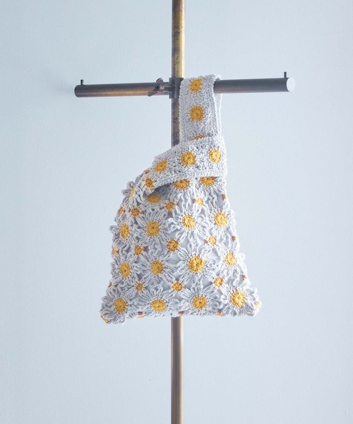The Bagmati(ザバグマティ)の「(BAGMATI)FLOWER BAG(かごバッグ・レディース・イエロー・ONE SIZE)」の1枚目の写真