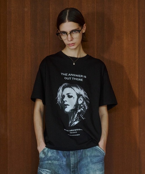 soerte（ソエルテ）の「Cyber Portrait Graphic Tee/サイバーポートレートグラフィックTシャツ（Tシャツ/カットソー・メンズ・ホワイト系その他/ブラック/ホワイト系その他2/ホワイト/ブラック系その他2/ブラック系その他・1/2/3）」の5枚目の写真