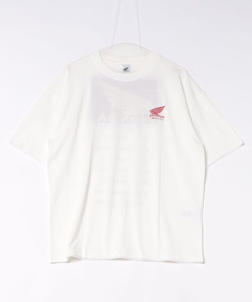 sanrio(サンリオ)の「【 sanrio 】 サンリオキャラクターズ ホンダコラボ 半袖Tシャツ 26S5(Tシャツ/カットソー・レディース・ブラック/オフホワイト・MEDIUM/LARGE)」の4枚目の写真