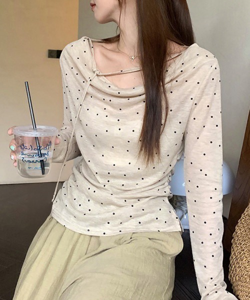 Miniministore(ミニミニストア)の「ドット柄シアーカットソーオフショルロンT(Tシャツ/カットソー・レディース・ベージュ/グレー・FREE)」の4枚目の写真