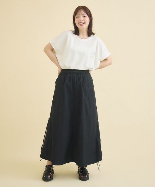 meeny miny（ミーニーマイニー）の「【おひさま牧場】  ｢バク｣ワンポイント刺繍Tシャツ（Tシャツ/カットソー・レディース・ブラック/ホワイト・M-L/S-M）」の5枚目の写真