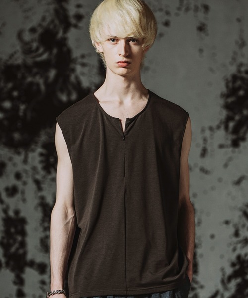 NO ID.(ノーアイディ)の「【NO ID.】Half ZIP Sleeveless Pullover / ハーフ ZIP スリーブレス プルオーバー(Tシャツ/カットソー・メンズ・ホワイト/ブラック/グレー・ONE SIZE)」の3枚目の写真