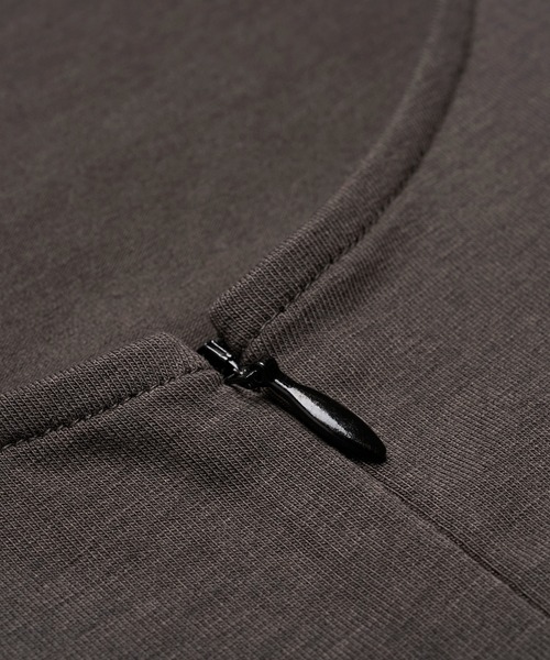 NO ID.(ノーアイディ)の「【NO ID.】Half ZIP Sleeveless Pullover / ハーフ ZIP スリーブレス プルオーバー(Tシャツ/カットソー・メンズ・ホワイト/ブラック/グレー・ONE SIZE)」の15枚目の写真