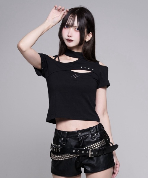 REFLEM(レフレム)の「『REFLEM/レフレム』カットデザインワンショルトップス(Tシャツ/カットソー・レディース・ブラック/ホワイト・M/L)」の3枚目の写真