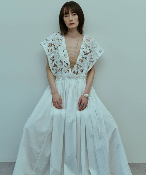 flaeu(フラユ)の「Lace Gather Dress(ワンピース・レディース・ホワイト/ブラック・FREE)」の10枚目の写真
