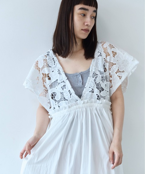 flaeu(フラユ)の「Lace Gather Dress(ワンピース・レディース・ホワイト/ブラック・FREE)」の7枚目の写真