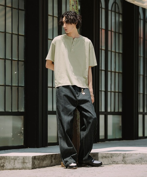 Bleme(ブレム)の「ヴィンテージデザイン ヘンリーネック Tシャツ(Tシャツ/カットソー・メンズ・グリーン/ブラック/ベージュ・M/L/XL/S)」の4枚目の写真