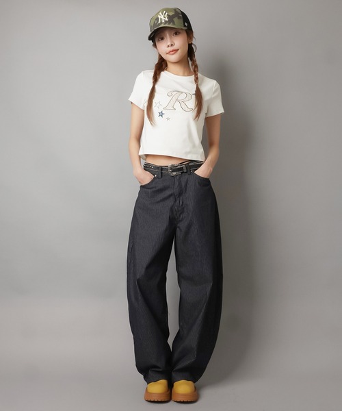 SPINNS(スピンズ)の「半袖Tシャツ/パッチワーク風ロゴ/Rロゴ/韓国ガーリー(Tシャツ/カットソー・レディース・ホワイト/チャコール・ONESIZE)」の10枚目の写真