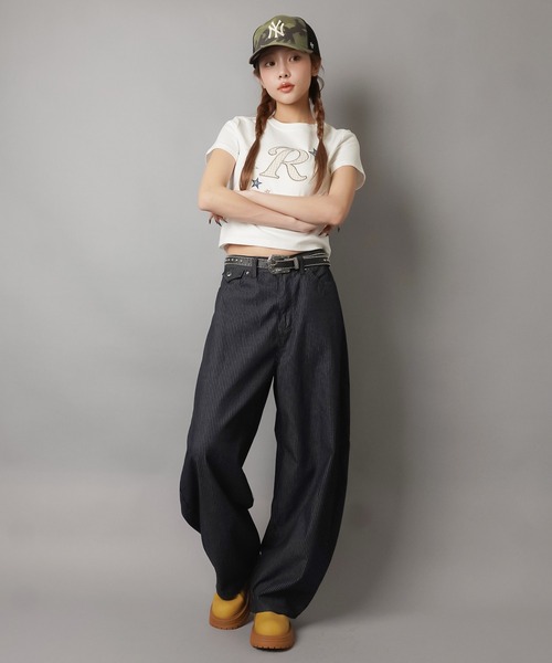 SPINNS(スピンズ)の「半袖Tシャツ/パッチワーク風ロゴ/Rロゴ/韓国ガーリー(Tシャツ/カットソー・レディース・ホワイト/チャコール・ONESIZE)」の11枚目の写真