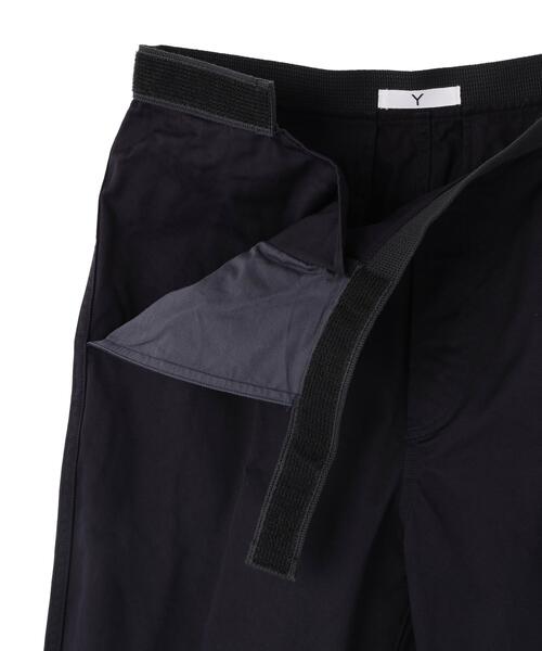 Y（ワイ）の「Y / ORGANIC COTTON CHINO BELTED TROUSERS（その他パンツ・メンズ・ホワイト/ネイビー・MEDIUM/LARGE/SMALL）」の16枚目の写真