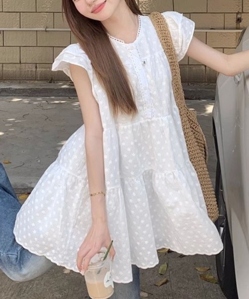almo（アルモ）の「【TUNE】フラワー柄ハーフワンピース（ワンピース・レディース・ホワイト・FREE）」の3枚目の写真