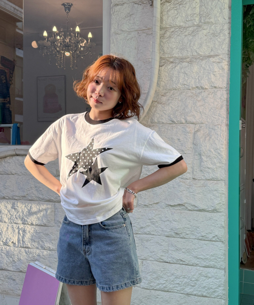 AMOU（アモウ）の「Two Star Ringer T-shirts WHITE（Tシャツ/カットソー・レディース・その他・W/3/2）」の3枚目の写真