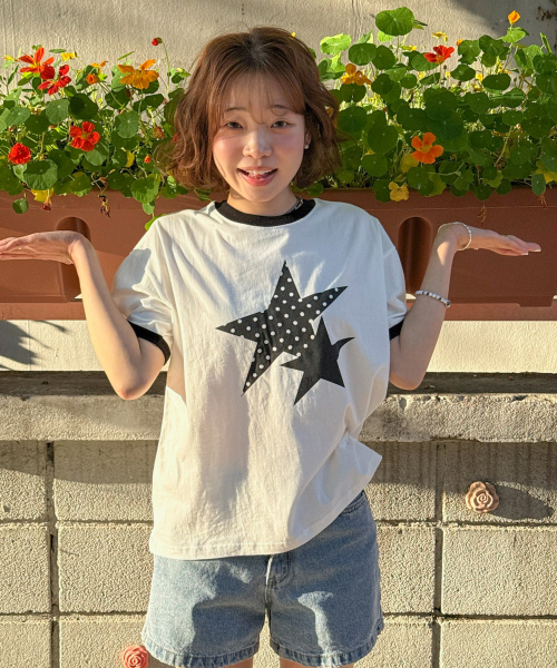AMOU（アモウ）の「Two Star Ringer T-shirts WHITE（Tシャツ/カットソー・レディース・その他・W/3/2）」の5枚目の写真