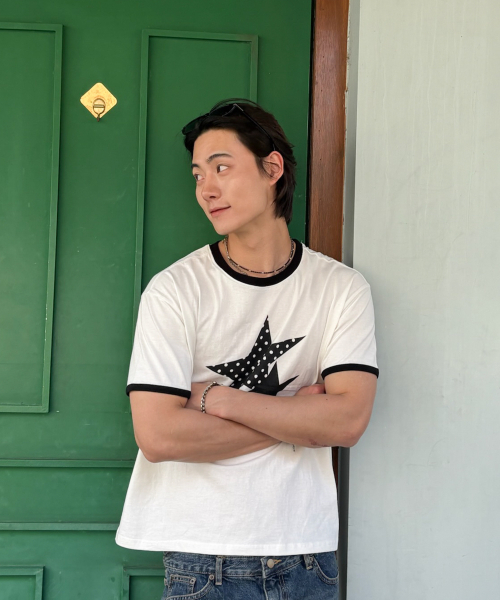 AMOU（アモウ）の「Two Star Ringer T-shirts WHITE（Tシャツ/カットソー・レディース・その他・W/3/2）」の8枚目の写真