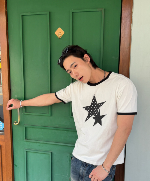AMOU（アモウ）の「Two Star Ringer T-shirts WHITE（Tシャツ/カットソー・レディース・その他・W/3/2）」の11枚目の写真