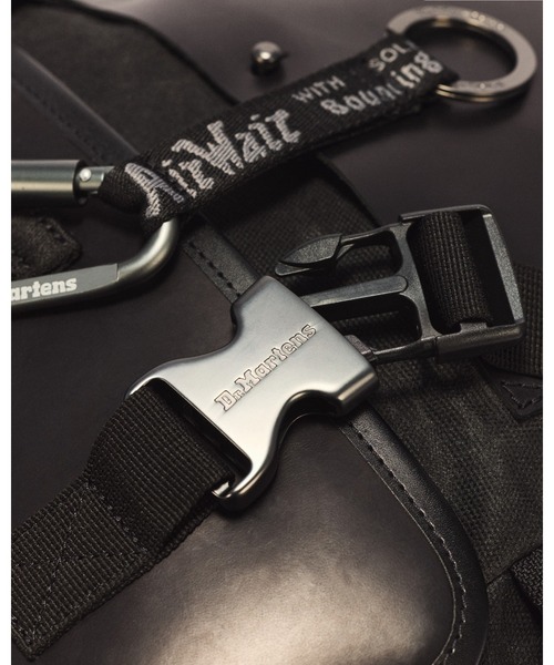 Dr. Martens(ドクターマーチン)の「Dr. Martens/ドクターマーチン ユーティリティ バックパック 43137001(トートバッグ・メンズ・ブラック・FREE)」の6枚目の写真