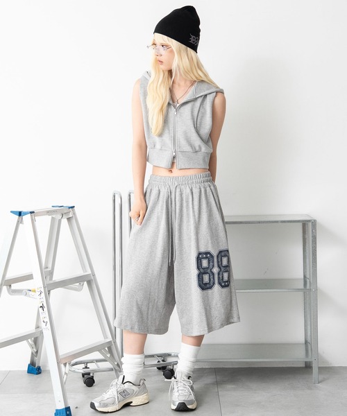 WEGO(ウィゴー)の「WEGO/【26年春夏新作】ナンバリングカットハーフパンツ(スウェットパンツ・レディース・グレー/ブラック・FREE)」の12枚目の写真