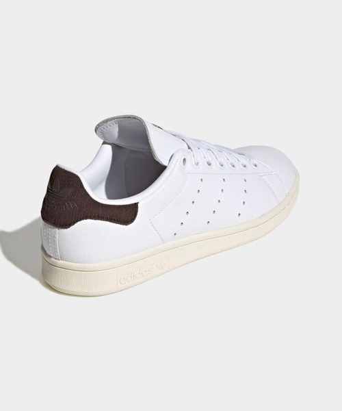 adidas（アディダス）の「スタンスミス / STAN SMITH / アディダスオリジナルス adidas Originals（スニーカー・レディース・ホワイト・26.0cm/26.5cm/25.0cm/25.5cm/24.0cm/24.5cm/28.0cm/27.0cm/27.5cm/22.0cm/22.5cm/23.0cm/23.5cm）」の5枚目の写真