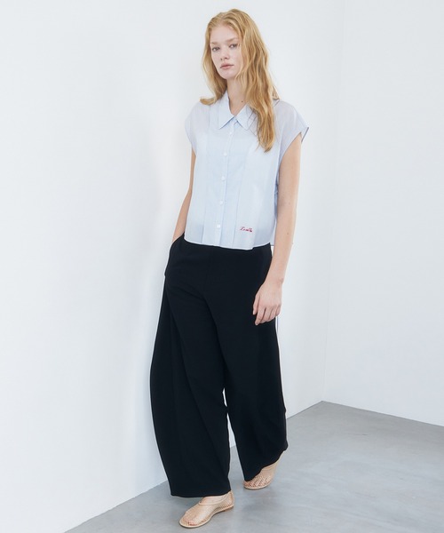 LE CIEL BLEU(ルシェルブルー)の「バレルレッグパンツ / Barrel Leg Pants(その他パンツ・レディース・ライトベージュ/ブラック・34/36/38)」の4枚目の写真
