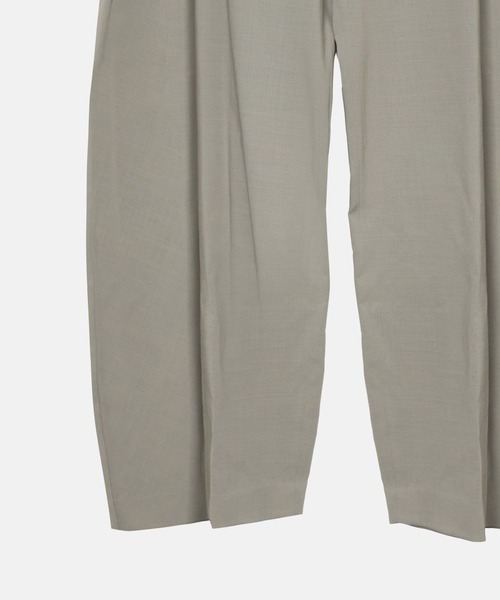 LE CIEL BLEU(ルシェルブルー)の「バレルレッグパンツ / Barrel Leg Pants(その他パンツ・レディース・ライトベージュ/ブラック・34/36/38)」の20枚目の写真