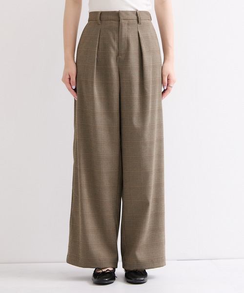 le cercle ADAM ET ROPE'(ルセルクルアダムエロペ)の「タックワイドパンツ/セットアップ対応(スラックス・レディース・ブラウン/ネイビー・FREE)」の9枚目の写真