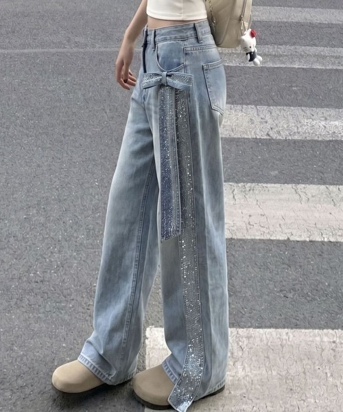 SHERU(シェル)の「リボンビジュー付き ワイドデニムパンツ レディース Y2K(デニムパンツ・レディース・ブルー・L/M/S)」の3枚目の写真