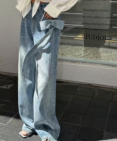 SHERU(シェル)の「リボンビジュー付き ワイドデニムパンツ レディース Y2K(デニムパンツ・レディース・ブルー・L/M/S)」の8枚目の写真