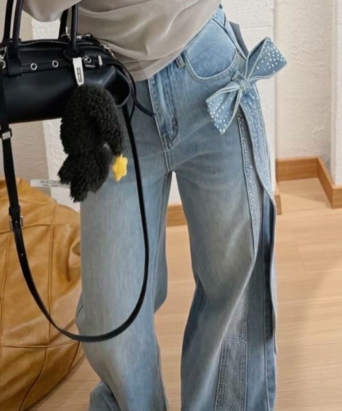 SHERU(シェル)の「リボンビジュー付き ワイドデニムパンツ レディース Y2K(デニムパンツ・レディース・ブルー・L/M/S)」の10枚目の写真