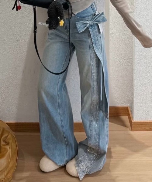 SHERU(シェル)の「リボンビジュー付き ワイドデニムパンツ レディース Y2K(デニムパンツ・レディース・ブルー・L/M/S)」の11枚目の写真