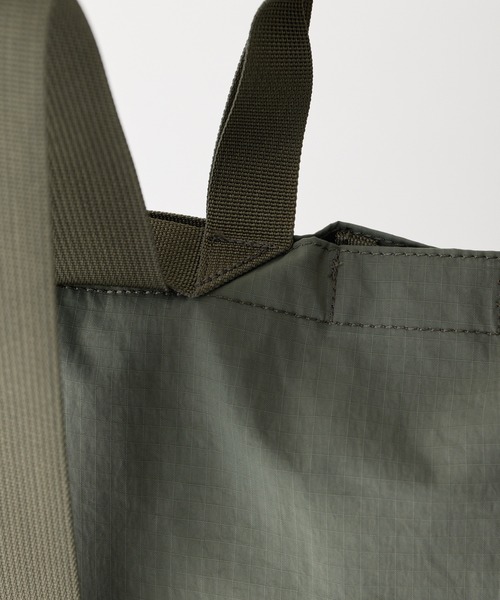 WILD THINGS（ワイルドシングス）の「トートとリュックの2WAY【WILD THINGS】EASY TOTE RUCK リップストップナイロン デイパック（バックパック/リュック・レディース・ブラック/ベージュ/カーキ・ONE SIZE）」の14枚目の写真