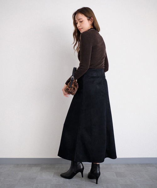 murea(ミュレア)の「カットスエードAラインスカート(スカート・レディース・ブラック/ブラウン・M/S)」の20枚目の写真