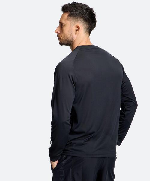 UNDER ARMOUR(アンダーアーマー)の「UAテック カモ ロングスリーブ Tシャツ(トレーニング/メンズ)(Tシャツ/カットソー・メンズ・ブラック・2XL/L/M/S/3XL/XL)」の2枚目の写真