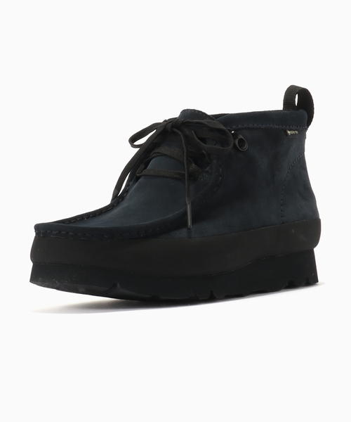 Clarks(クラークス)の「CLARKS / クラークス WallabeeBT GTX RAND(ブーツ・メンズ・ネイビー/アイボリー・80/75/70/85)」の3枚目の写真