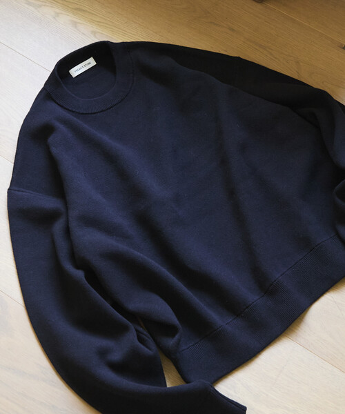 FREAK'S STORE(フリークスストア)の「限定展開 スウェットライク クロップド丈 クルーネック ニット(ニット/セーター・メンズ・ネイビー/ブラウン/ブラック/チャコールグレー/アッシュグレー・LARGE/MEDIUM)」の10枚目の写真
